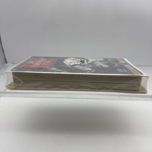 Its a Wonderful Life (VHS, 1996,) NEW & Factory Sealed with Trading Cards RARE - Picture 8 of 14